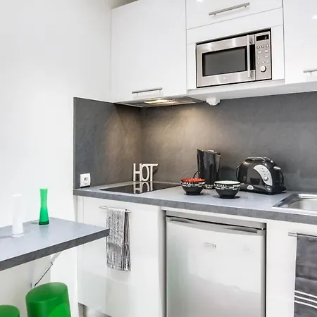 Centre Cosy Avec Mezzanine Apartment Cannes
