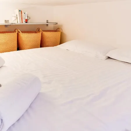 Centre Cosy Avec Mezzanine * Cannes